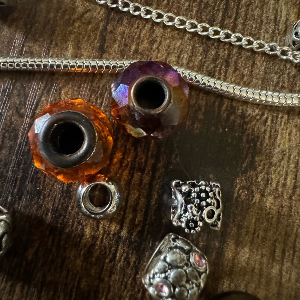 Bracelet with charms - Picture 13 of 14